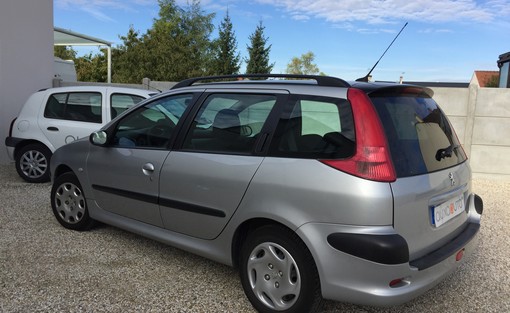 Peugeot 206 SW 1.4 HDI 70 Ch 2003 - vue 2