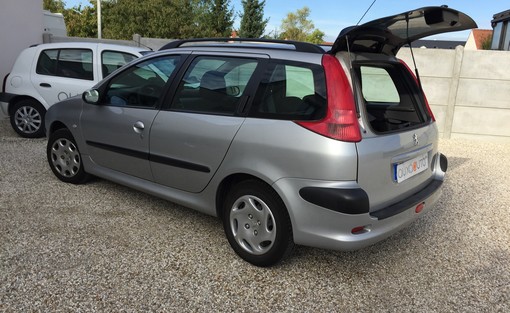 Peugeot 206 SW 1.4 HDI 70 Ch 2003 - vue 3