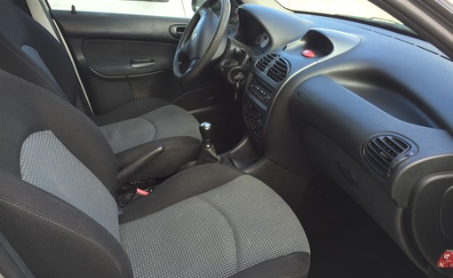 Peugeot 206 SW 1.4 HDI 70 Ch 2003 - vue 6