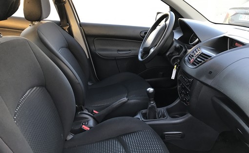 Peugeot 206+ 1.1 2012 - vue 4