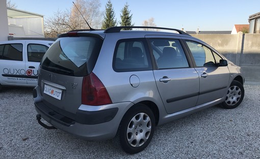 Peugeot 307 1.4 HDI 70 2003 - vue 2