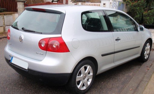 Volkswagen Golf V TDI 90 Ch 2004 - vue 2