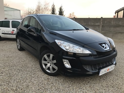 Peugeot 308 1.6 HDI 92 Ch black edition 2011 - vue 3