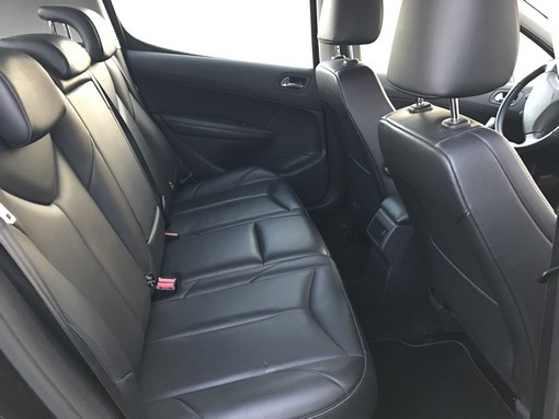 Peugeot 308 1.6 HDI 92 Ch black edition 2011 - vue 5