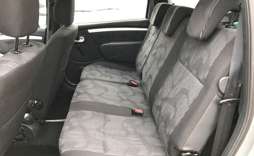 Dacia Logan Mcv 1.5 DCI 85 laureate 2010 - vue 5