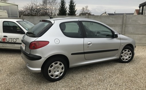 Peugeot 206 1.4 HDI 2007 - vue 3