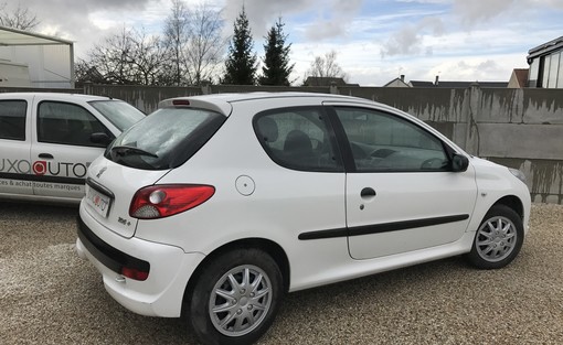 Peugeot 206+ 1.1 2012 - vue 2