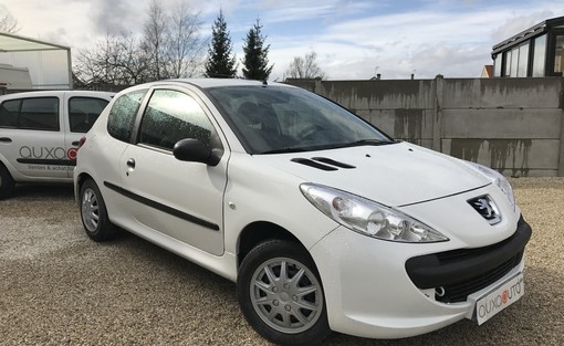 Peugeot 206+ 1.1 2012 - vue 3