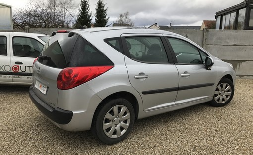 Peugeot 207 SW 1.4 2009 - vue 2