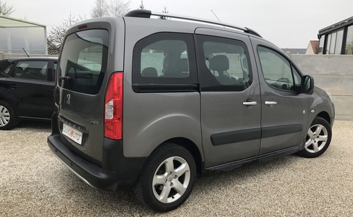 Peugeot Partner 1.6 HDI 90 outdoor 2009 - vue 2