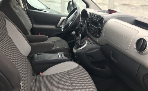 Peugeot Partner 1.6 HDI 90 outdoor 2009 - vue 4