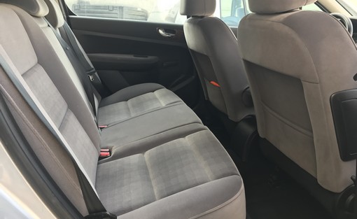 Peugeot 307 1.6 HDI 110 2005 - vue 4