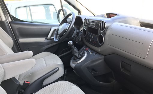 Peugeot Partner 1.6 HDI 92 tepee 2010 - vue 4