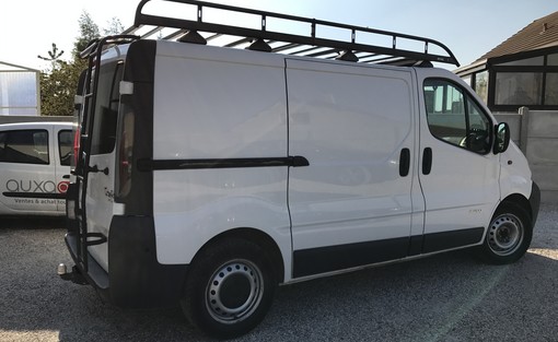 Renault Trafic 1.9 DCI 100 2006 - vue 2