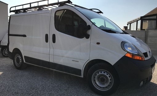 Renault Trafic 1.9 DCI 100 2006 - vue 4