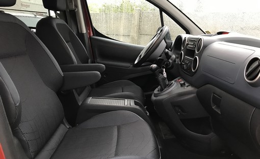 Peugeot Partner 1.6 HDI 75 2010 - vue 4