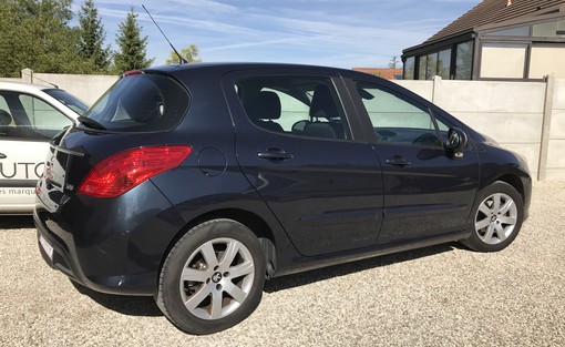 Peugeot 308 1.6 HDI 92 Ch active 2011 - vue 2