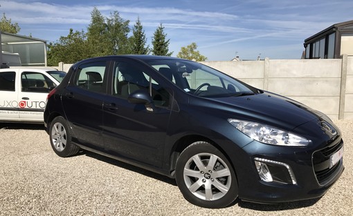 Peugeot 308 1.6 HDI 92 Ch active 2011 - vue 3