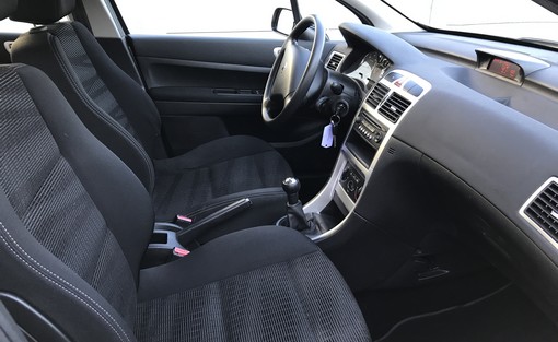 Peugeot 307 1.6 HDI 90 pack 2007 - vue 4