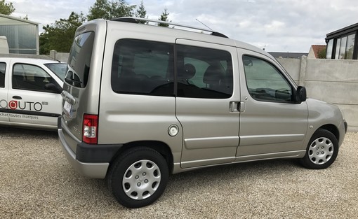 Peugeot Partner 1.6 HDI 75 2008 - vue 2