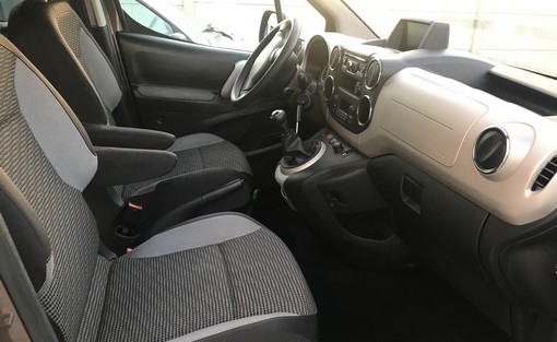 Peugeot Partner 1.6 HDI 92 outdoor 2013 - vue 4
