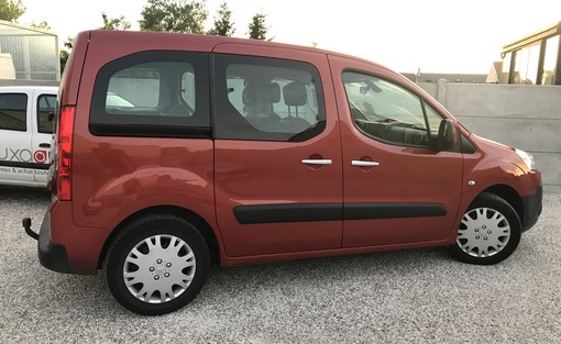 Peugeot Partner Tepee 1.6 HDI 75 2012 - vue 2