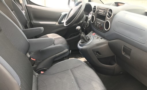 Peugeot Partner 1.6 HDI 92 2011 - vue 4