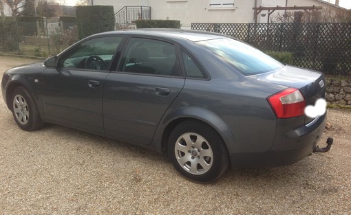 Audi Audi A4 130 Ch TDI 2003 - vue 3