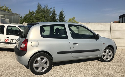 Renault Clio 1.2 2002 - vue 2