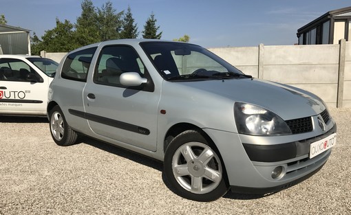 Renault Clio 1.2 2002 - vue 3