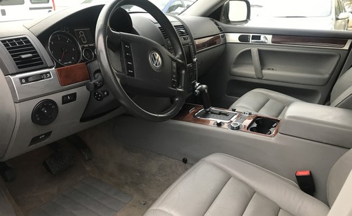 Volkswagen Touareg 2.5 TDI R5 2004 - vue 5