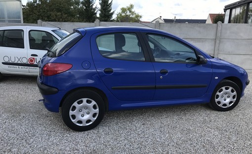 Peugeot 206 1.4 xr 2001 - vue 2