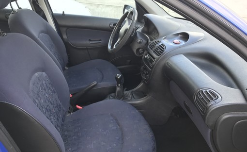 Peugeot 206 1.4 xr 2001 - vue 4