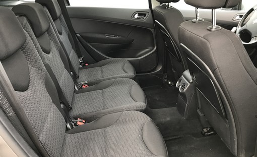 Peugeot 308 SW 1.6 HDI 110 premium 2009 - vue 5