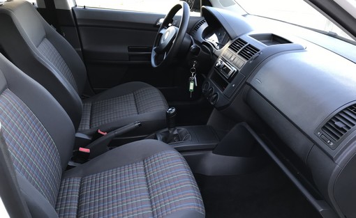 Volkswagen Polo 1.2 2005 - vue 4