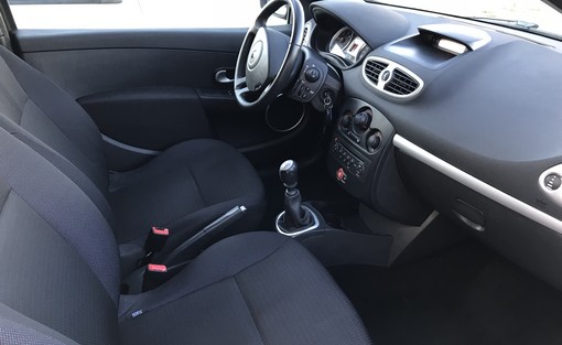 Renault Clio 1.5 DCI 85 Ch 2008 - vue 4