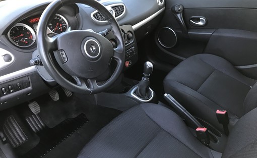 Renault Clio 1.5 DCI 85 Ch 2008 - vue 5
