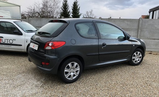 Peugeot 206+ 1.1 2012 - vue 2