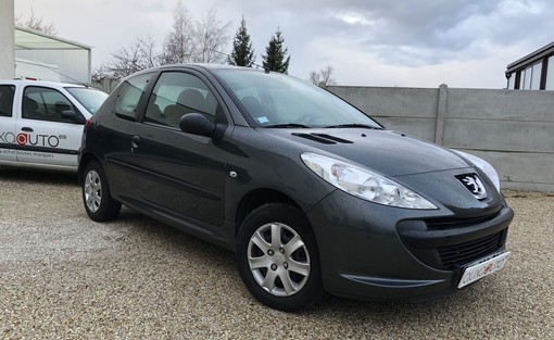 Peugeot 206+ 1.1 2012 - vue 3