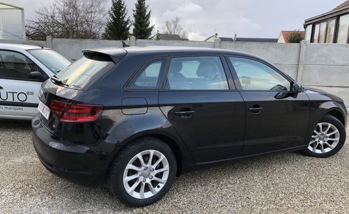 Audi A3 Sportback 2.0 TDI 136 attraction 2013 - vue 2