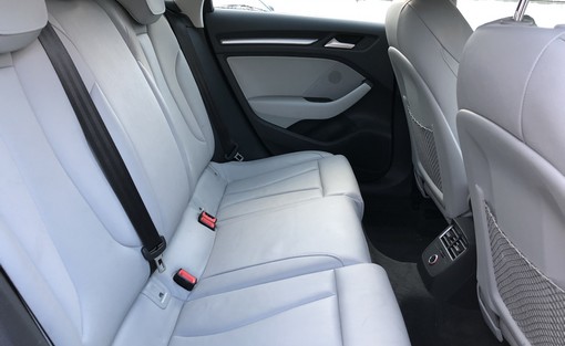 Audi A3 Sportback 2.0 TDI 136 attraction 2013 - vue 5