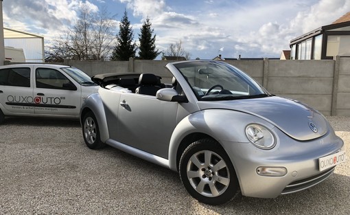 Volkswagen New Beetle 1.6 carat 2003 - vue 3