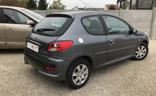 Peugeot 206 1.4 HDI 2011 - vue 2