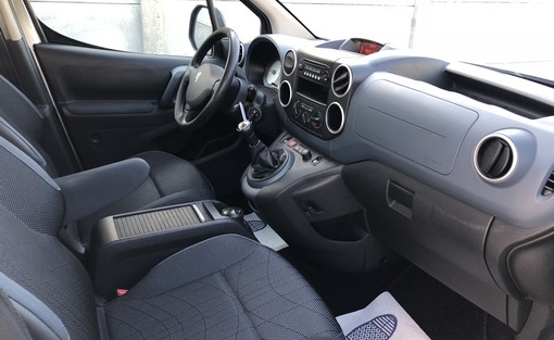 Peugeot Partner 1.6 HDI 75 2010 - vue 4