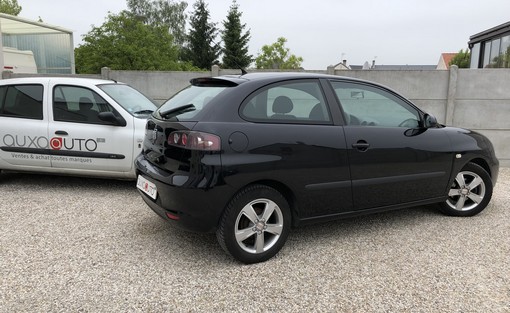 SEAT Ibiza 1.2 70 2007 - vue 2