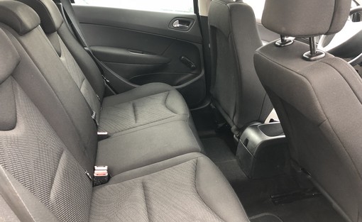 Peugeot 308 1.6 HDI 90 Break 2009 - vue 5