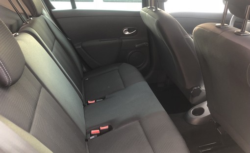 Renault Clio 3 1.5 DCI 75 2011 - vue 6