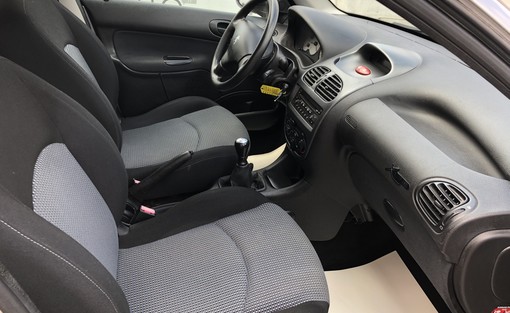 Peugeot 206 SW 1.1 xline 2005 - vue 4