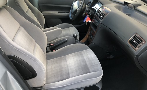 Peugeot 307 1.6 HDI 110 pack 2005 - vue 4