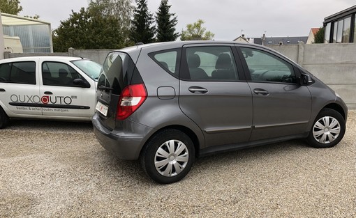Mercedes-Benz Classe A160 95 Ch 2011 - vue 2